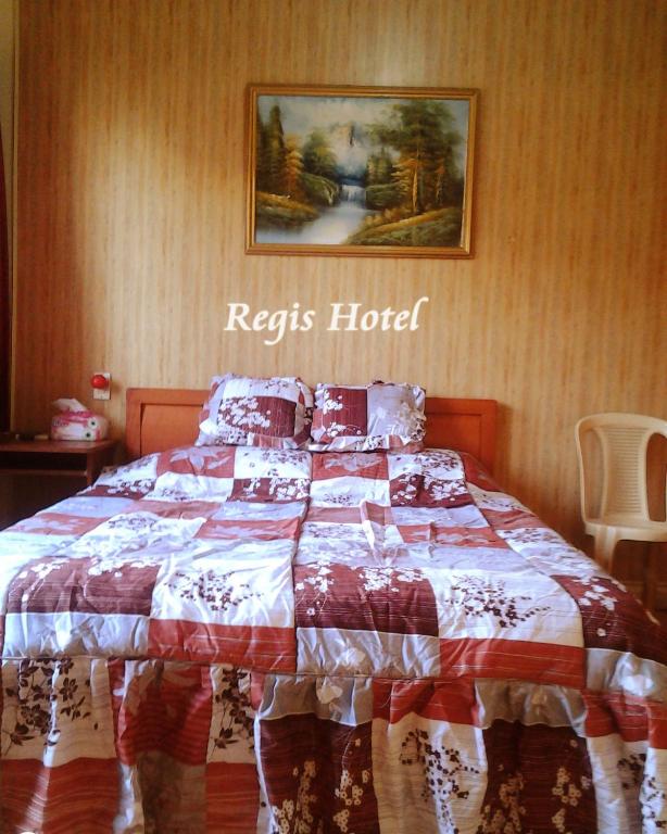 Regis Hotel - image 3