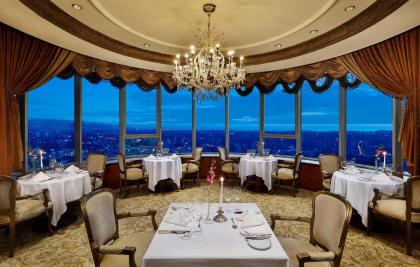 Hilton Beirut Habtoor Grand Hotel - image 12