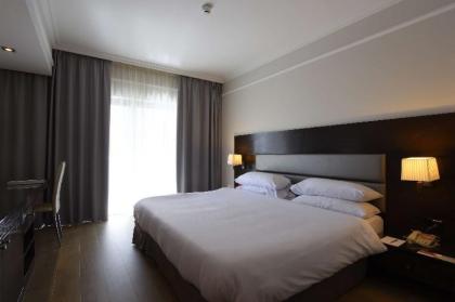 Ramada Beirut Downtown - image 5