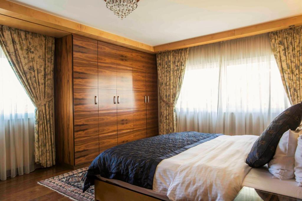 Lahoya Suites - image 2