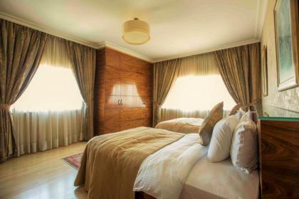 Lahoya Suites - image 5