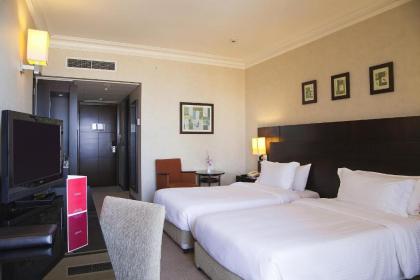 Ramada Plaza Beirut Raouche - image 17
