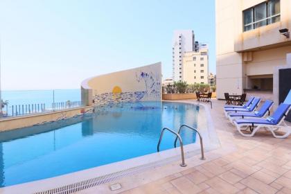 Ramada Plaza Beirut Raouche - image 4