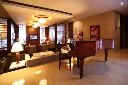 Ramada Plaza Beirut Raouche - image 5