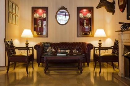 The Mayflower Hotel - image 18