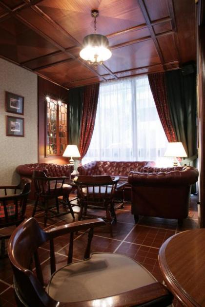 The Mayflower Hotel - image 8