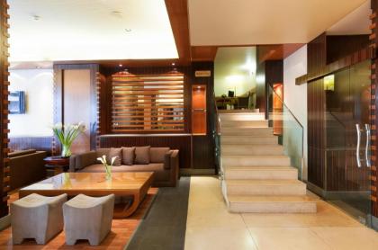 Le Commodore Hotel - image 11