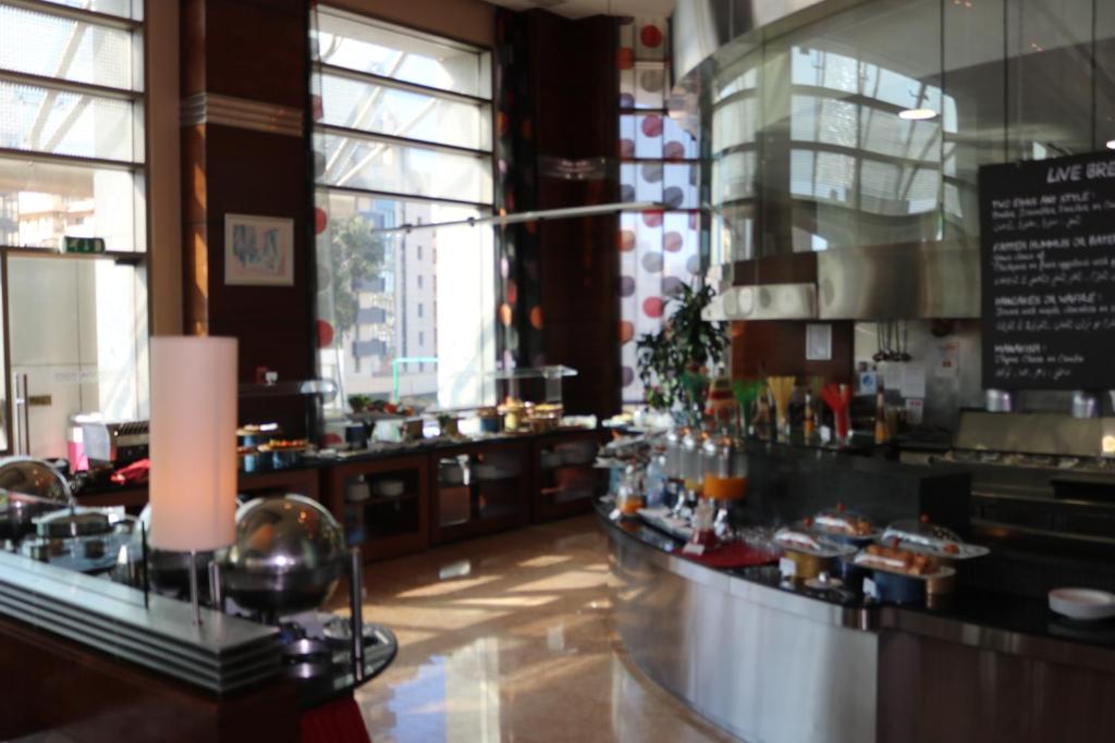 Four Points By Sheraton Le Verdun - image 4