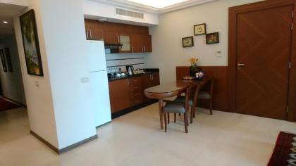 King Suites Hotel - image 20