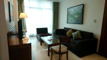 King Suites Hotel - image 7