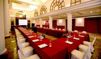 Riviera Hotel Beirut - image 9
