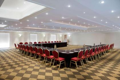 Radisson Blu Martinez Hotel Beirut - image 13