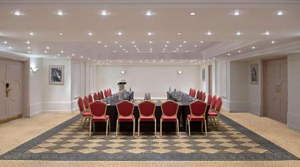 Radisson Blu Martinez Hotel Beirut - image 17