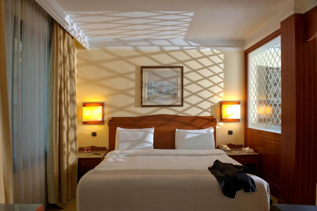 Radisson Blu Martinez Hotel Beirut - image 6
