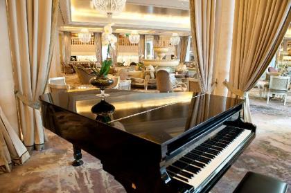 InterContinental Phoenicia Beirut - image 14