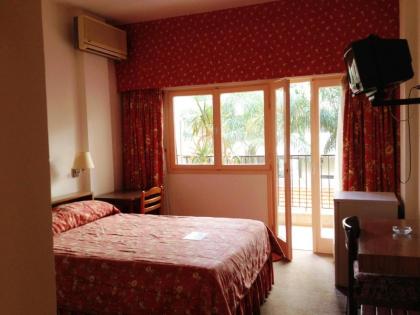 Embassy Hotel - image 10