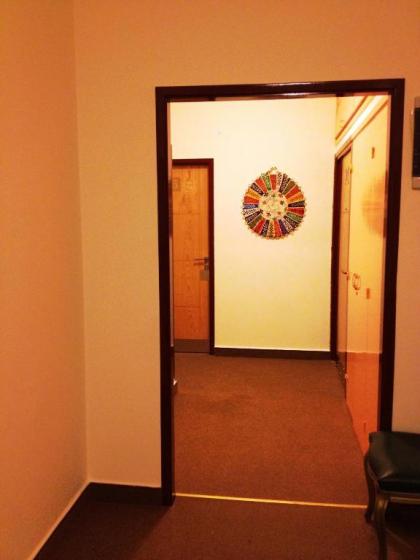 Embassy Hotel - image 8