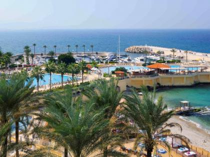 Movenpick Hotel Beirut - image 1