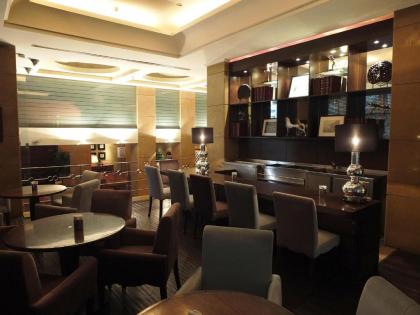 Plaza Hotel - image 2
