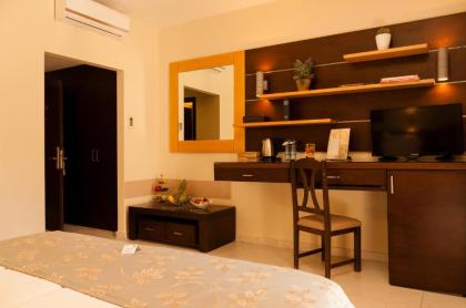 The Parisian Hotel - image 11