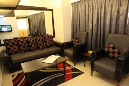 Mozart Hotel - image 12