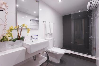 Hotel 35 Rooms - image 13