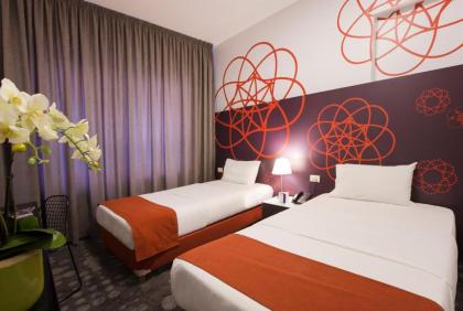 Hotel 35 Rooms - image 14