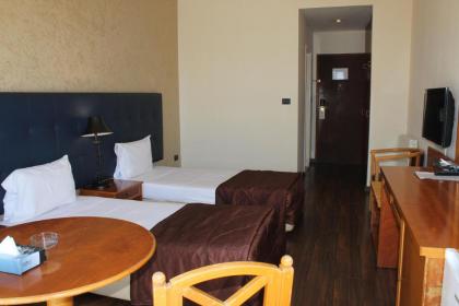 Charles Hotel - image 5