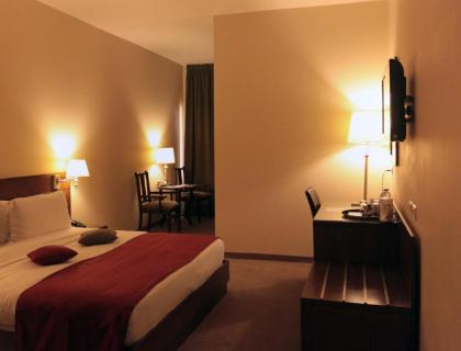 Cosmopolitan Hotel - image 12