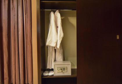 Ny Suites - image 20