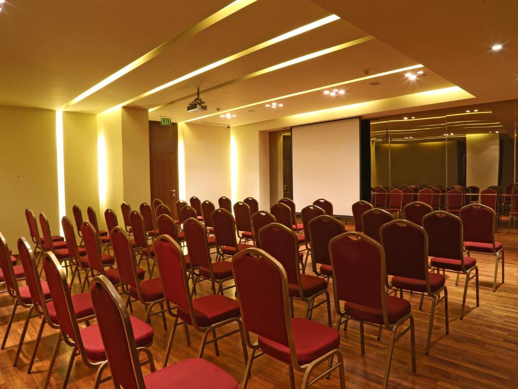 Lancaster Suites Raouche - image 7