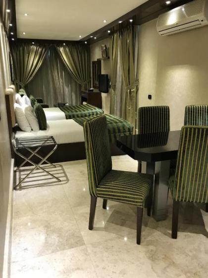 Imperial Suites Hotel - image 5