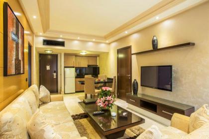 Imperial Suites Hotel - image 9