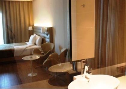Boutique Hotel - image 10