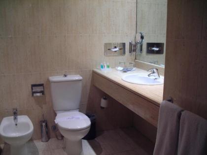Bayview Hotel Beirut - image 15