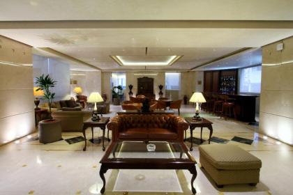 Promenade Hotel - image 17