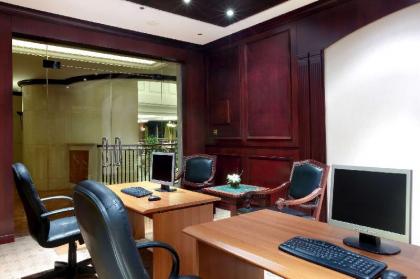 Hilton Beirut Metropolitan Palace - image 20