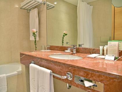 Gefinor Rotana  Beirut - image 9