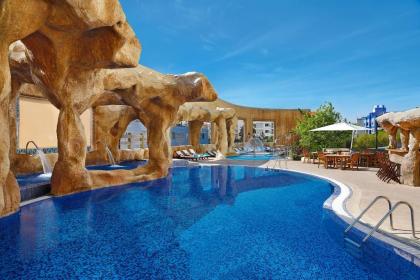 Hilton Beirut Habtoor Grand - image 3