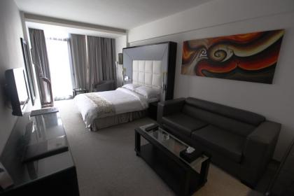 WH Hotel - image 14