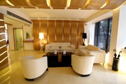 WH Hotel - image 20