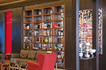 Saifi Suites - image 8