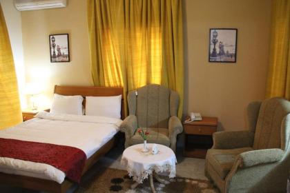 The Diplomat Hotel - image 15