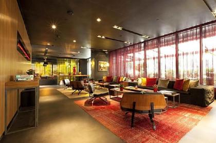 The Smallville Hotel - image 3