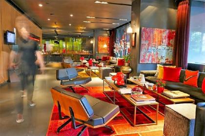 The Smallville Hotel - image 4