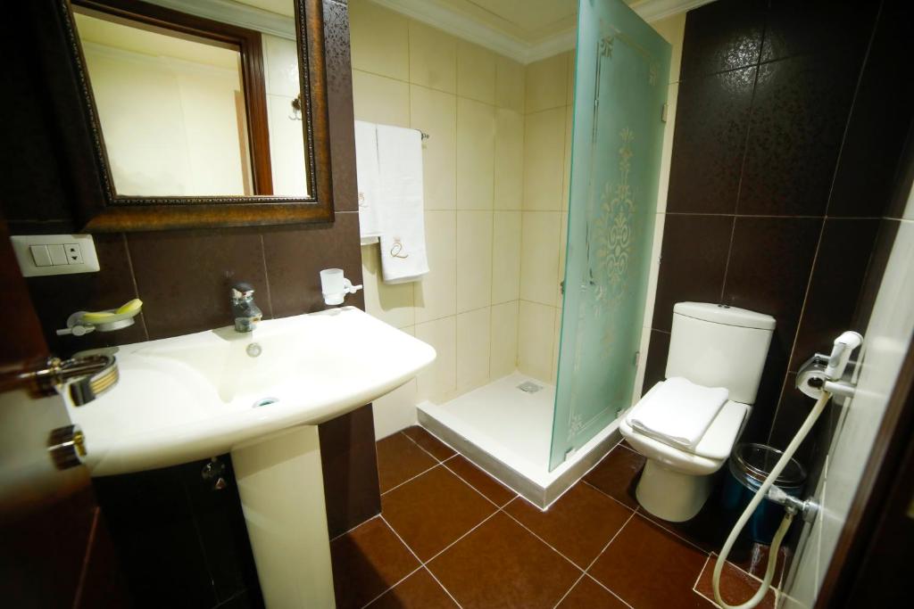 Villa Queens - image 4