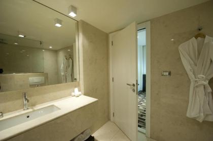 Hotel Cavalier - image 16