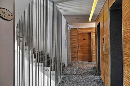 Warwick Stone 55 Hotel Beirut - image 2