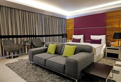 Warwick Stone 55 Hotel Beirut - image 4