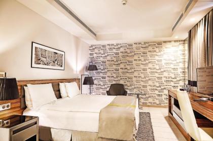 Warwick Stone 55 Hotel Beirut - image 9